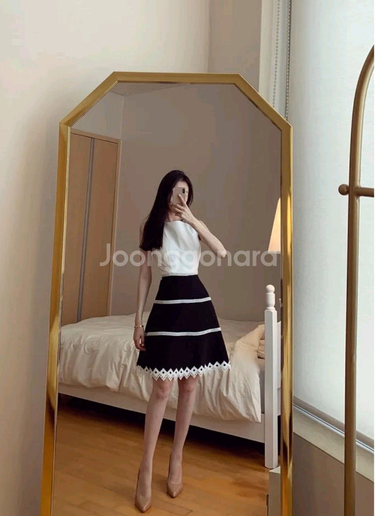 아일렛 플레어 드레스 원피스 하객룩 소개팅룩(S)--0