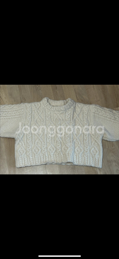 아뜨랑스 꽈배기 크롭 니트 (새상품)--4