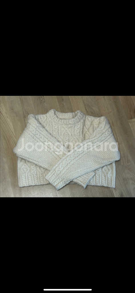 아뜨랑스 꽈배기 크롭 니트 (새상품)--5