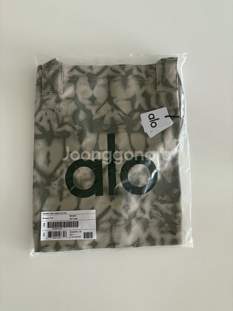 ALO Yoga 알로 타이다이 쇼퍼 토트백 새상품--0