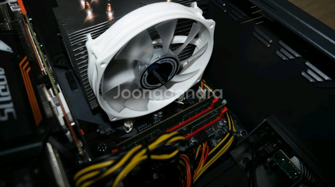 완성 본체 pc컴 1080ti 어로스 i7 8700k--5
