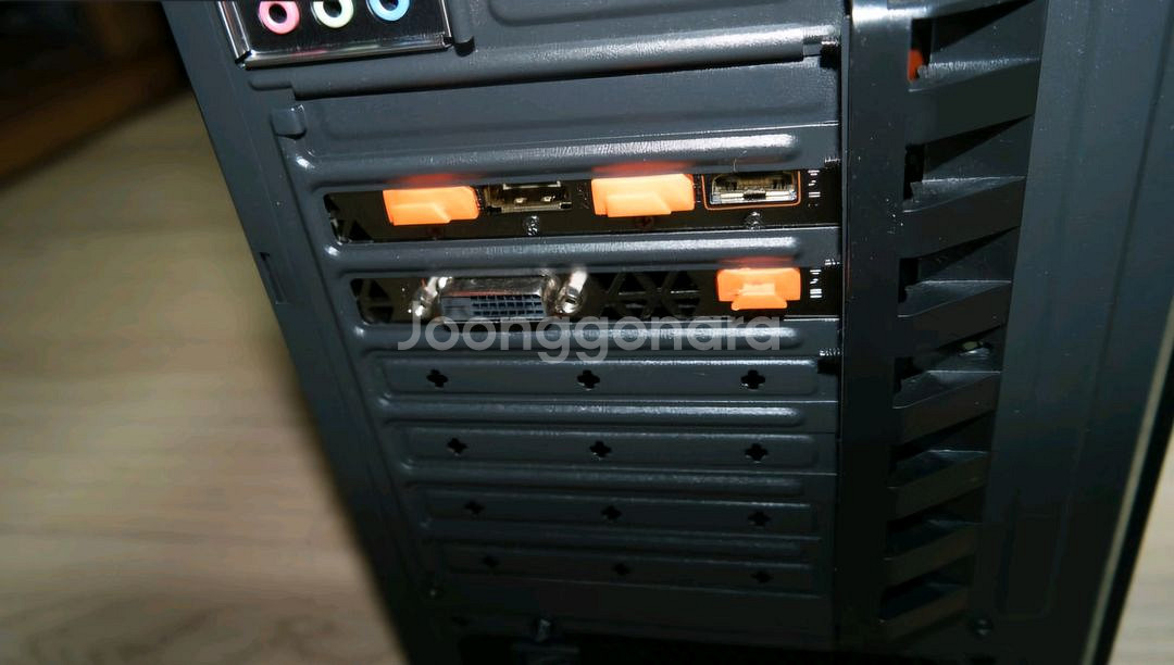 완성 본체 pc컴 1080ti 어로스 i7 8700k--3