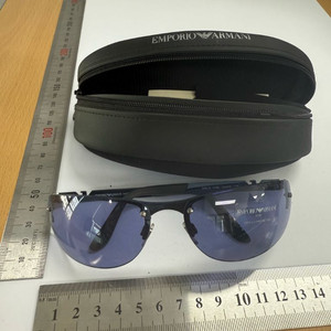 엠포리오 아르마니 선글라스