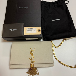 입생로랑 태슬 케이트백 (아이보리)