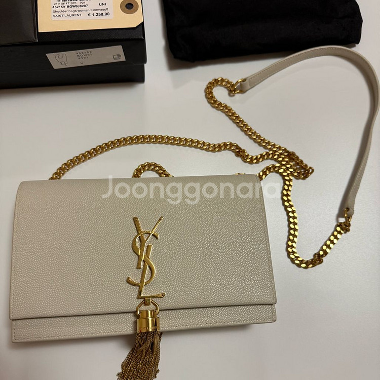 입생로랑 태슬 케이트백 (아이보리)--1