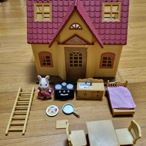 실바니안 패밀리 초콜릿 토끼의 빨간지붕 이층집