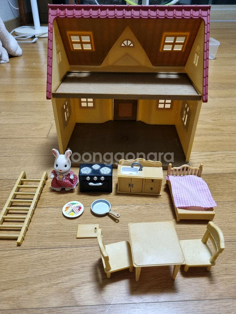 실바니안 패밀리 초콜릿 토끼의 빨간지붕 이층집--2