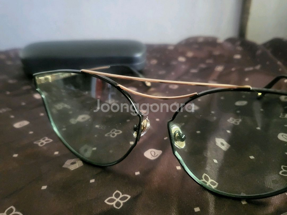 [미사용 새상품] 틴트렌즈 선글라스--2