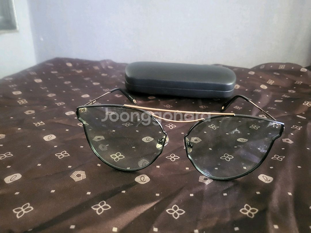 [미사용 새상품] 틴트렌즈 선글라스--3