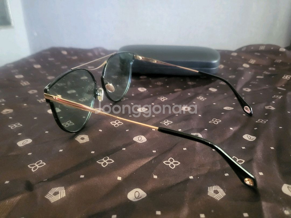 [미사용 새상품] 틴트렌즈 선글라스--6