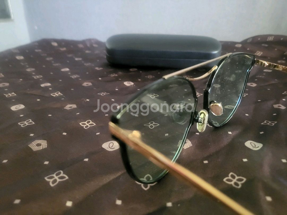 [미사용 새상품] 틴트렌즈 선글라스--8