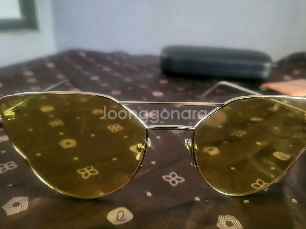 [미사용 새상품] 틴트렌즈 선글라스--6