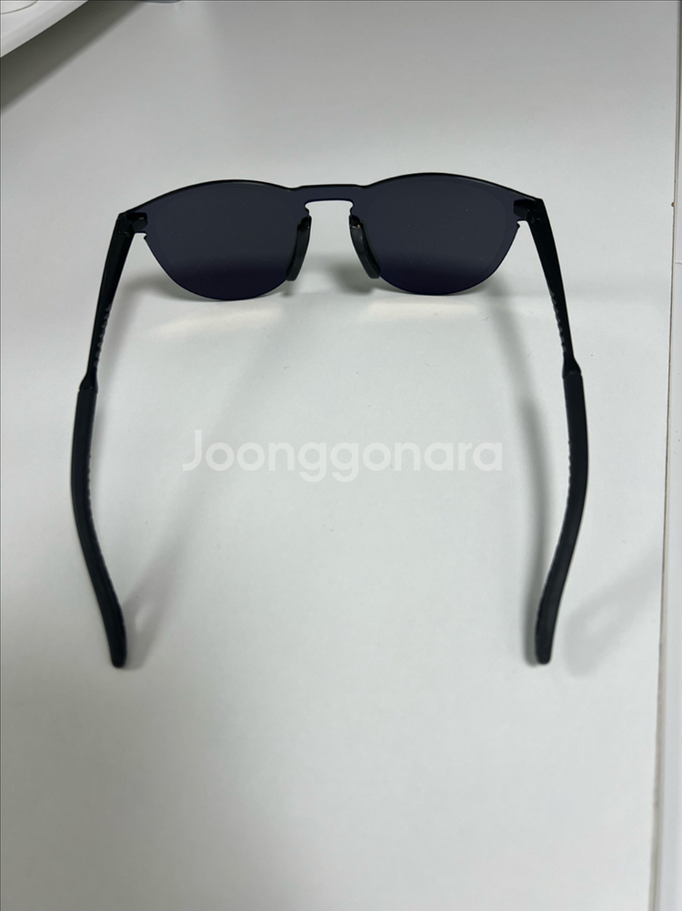 100% 레제르 라운드 블랙 스모크 선그라스 (새상품)--1