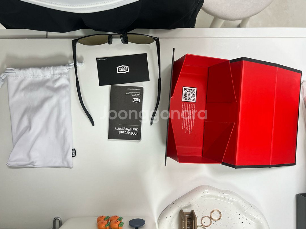 100% 레제르 라운드 블랙 스모크 선그라스 (새상품)--5