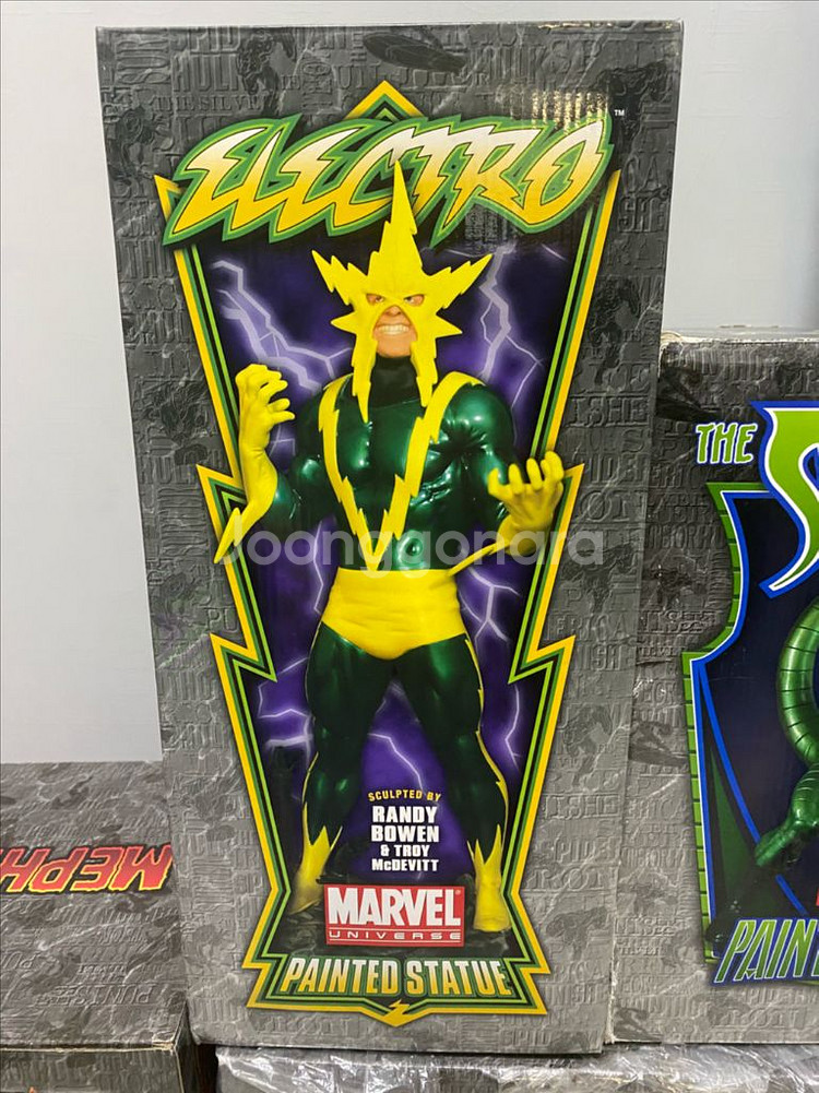 사이드쇼 보웬 스파이더맨 빌런 일렉트로 스테츄 레진--0