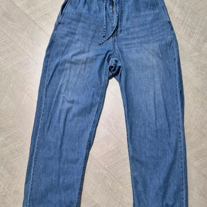 SS24 솔리드옴므 블루 와이드 밴딩 썸머데님팬츠