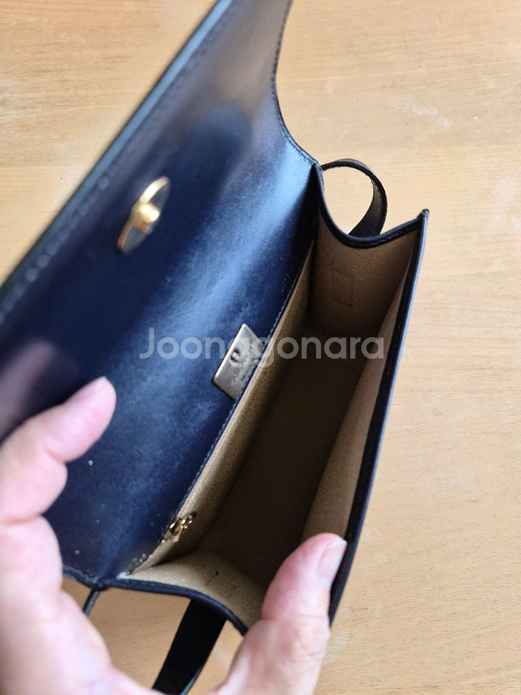 아이그너(Aigner) 숄더백--4