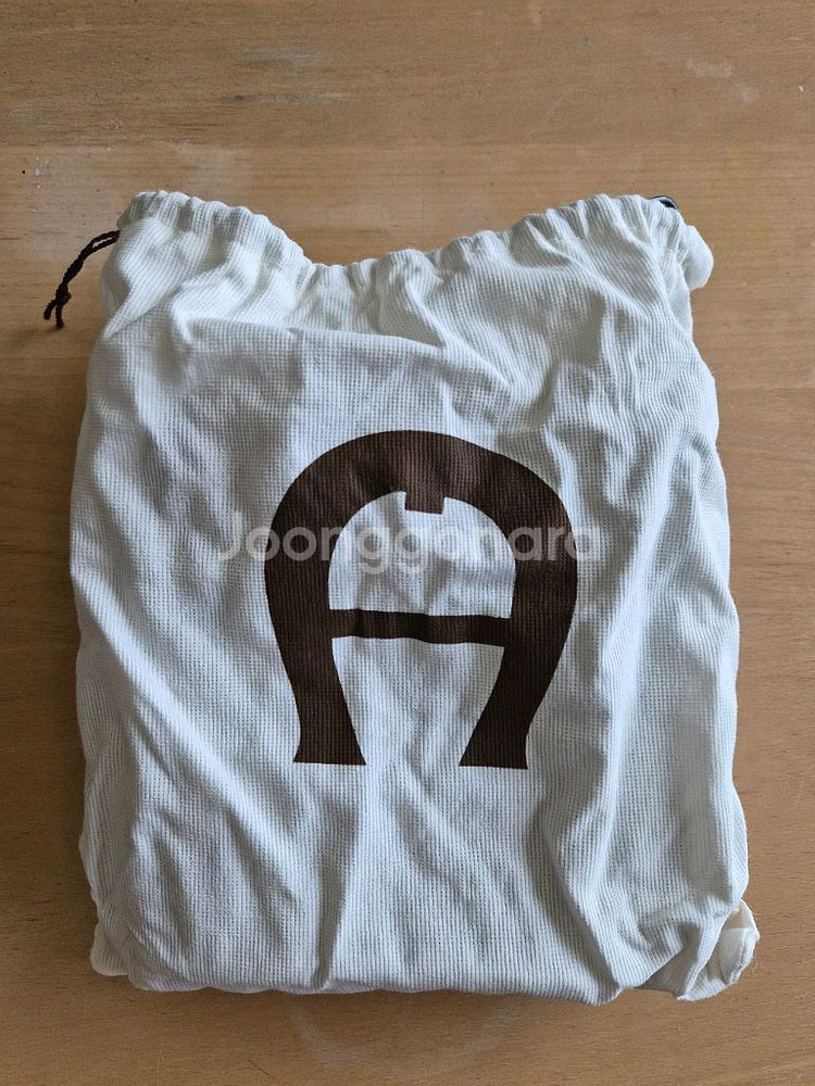 아이그너(Aigner) 숄더백--6