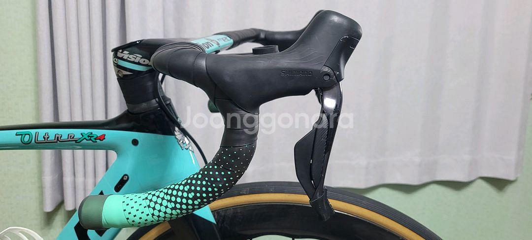 대륙)비앙키 울트레XR4 로드자잔거 팝니다--2