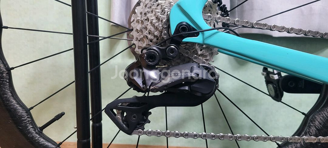 대륙)비앙키 울트레XR4 로드자잔거 팝니다--5