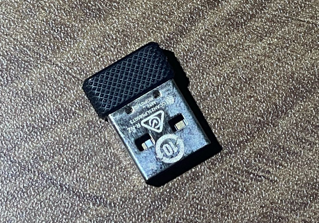 커세어 K65 플러스 리시버 동글 팝니다.--1