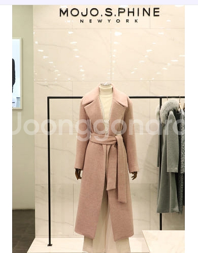 모조에스핀 핑크 벨티드 라마 울 코트 55 사이즈 정품--0