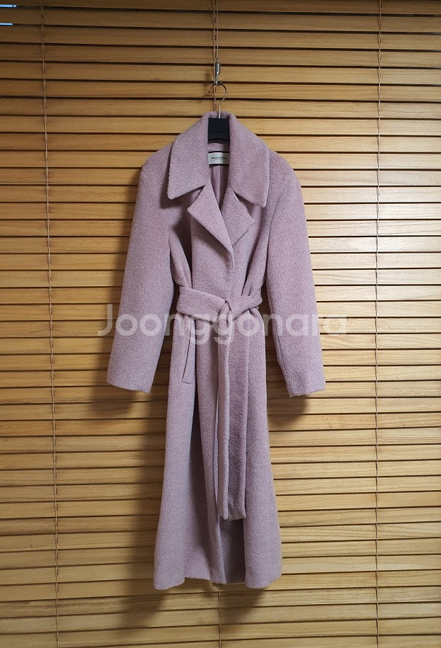 모조에스핀 핑크 벨티드 라마 울 코트 55 사이즈 정품--4