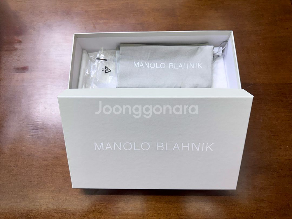 [명품구두]마놀로블라닉Manolo Blahnik라피아8--4