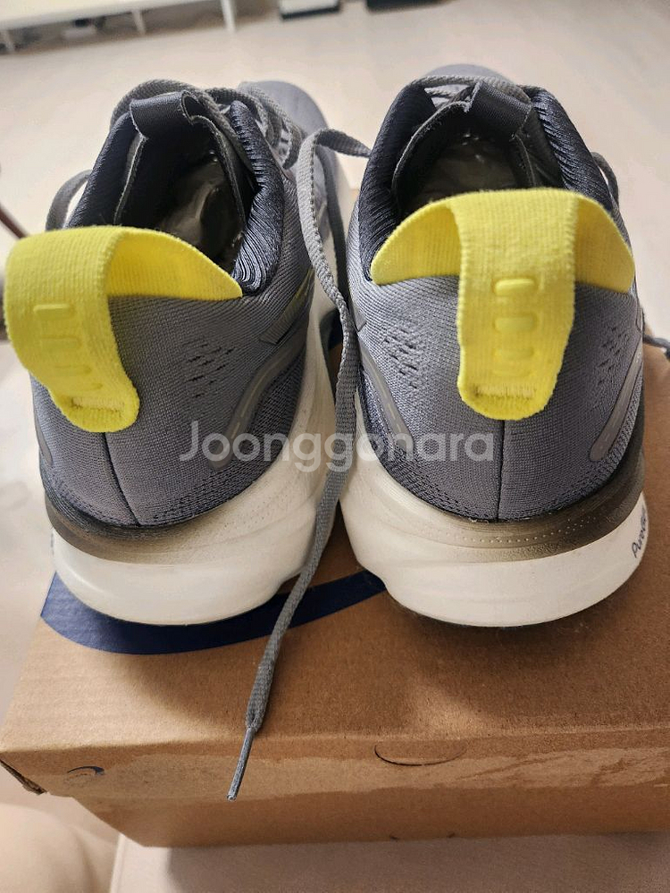 아식스 젤카야노32 러닝화 275mm--3