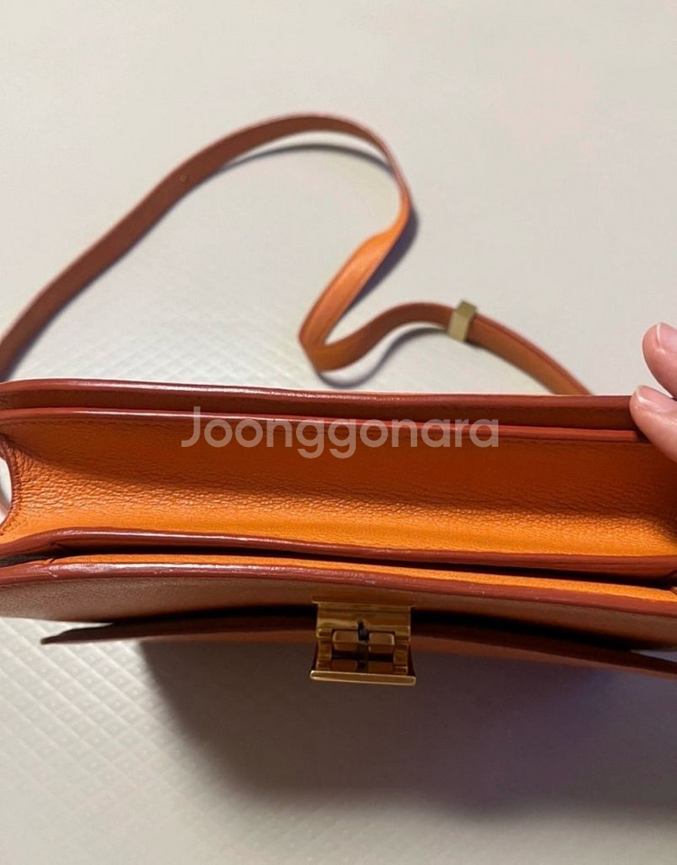 셀린느클래식박스백--7