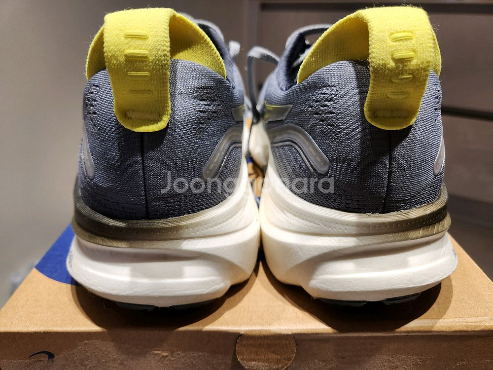 아식스 젤카야노32 러닝화 275mm--8