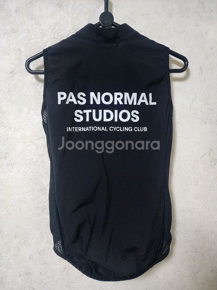 파노말 질렛 바람막이 XS--1