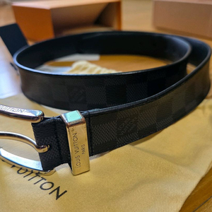 루이비통 퐁뇌프 남성벨트 100사이즈 백화점 박스풀셋