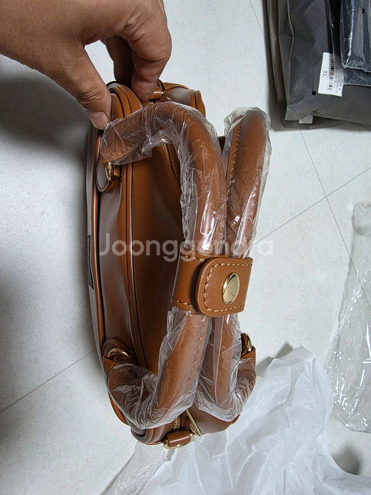 말본 카트백 브라운 팝니다 토트백 파우치 손가방--5