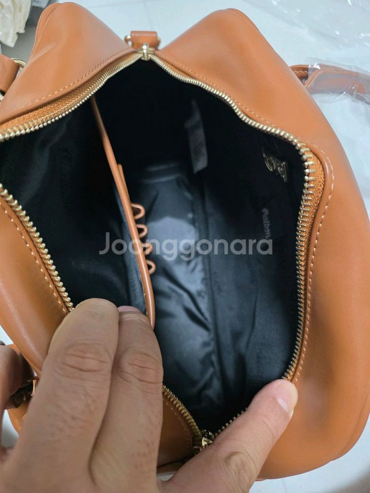 말본 카트백 브라운 팝니다 토트백 파우치 손가방--7