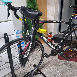 메리다 스컬트라 300 로드자전거