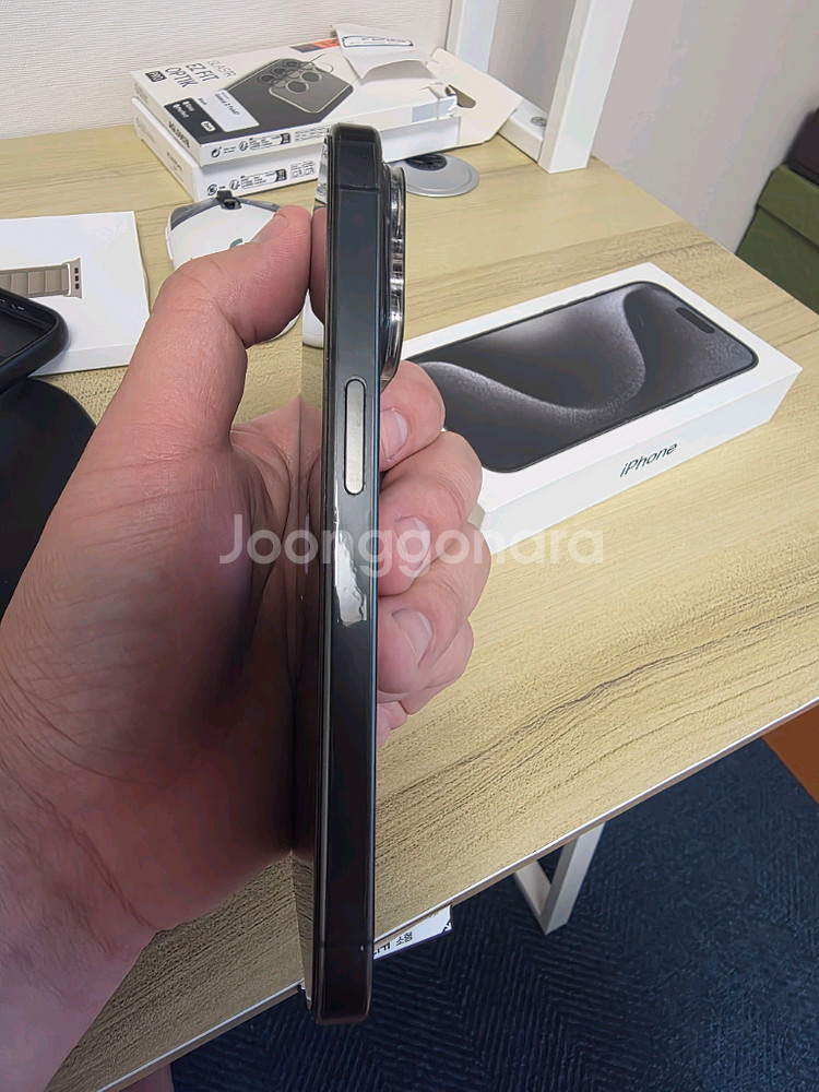 아이폰 15 Pro 블랙 512g--4