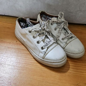 랑방 이쁜스니커즈 240