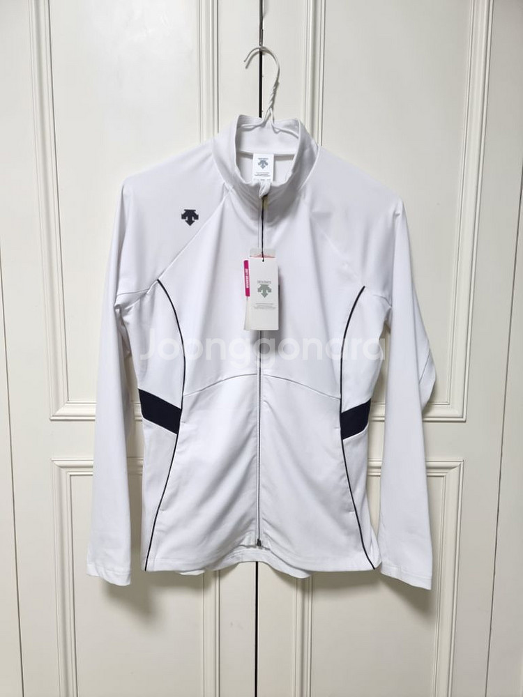 [90~95]데상트 여성 트레이닝 슬림핏 집업--0