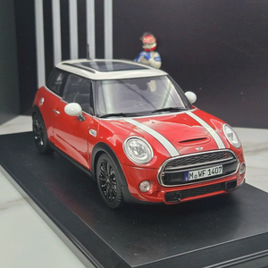 1:18 노레브 미니쿠퍼s 다이캐스트 팝니다