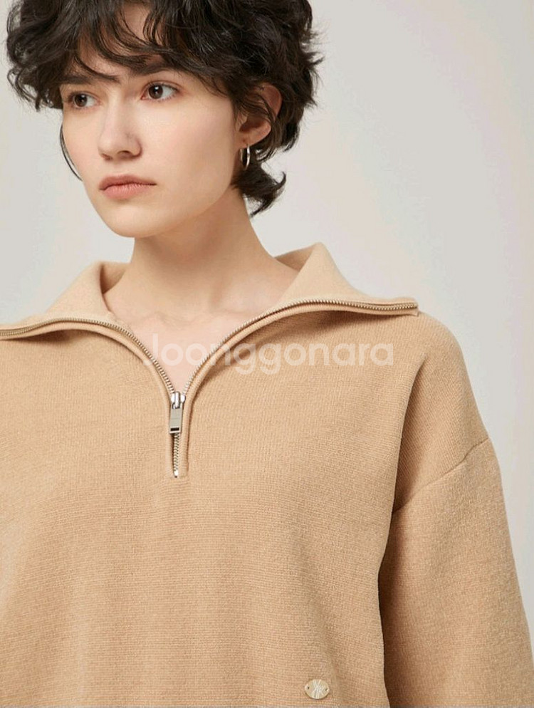 [새상품] 정가17.9 데카브 하프 집업 니트--1