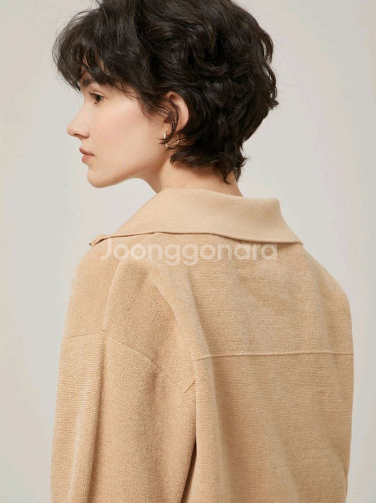 [새상품] 정가17.9 데카브 하프 집업 니트--3