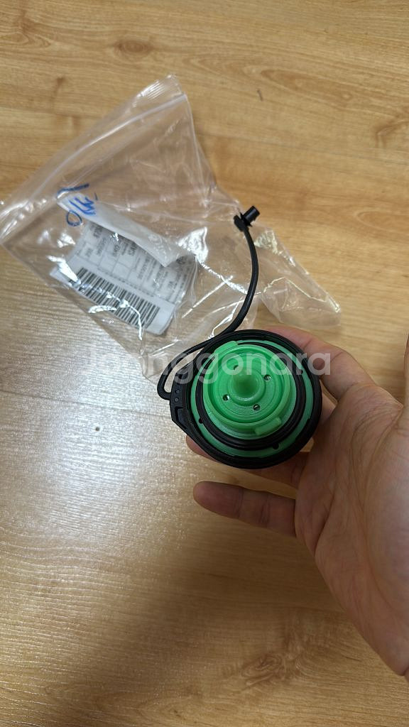 아우디 정품 주유캡 b8 a4 , s4 ,a5,q5--1