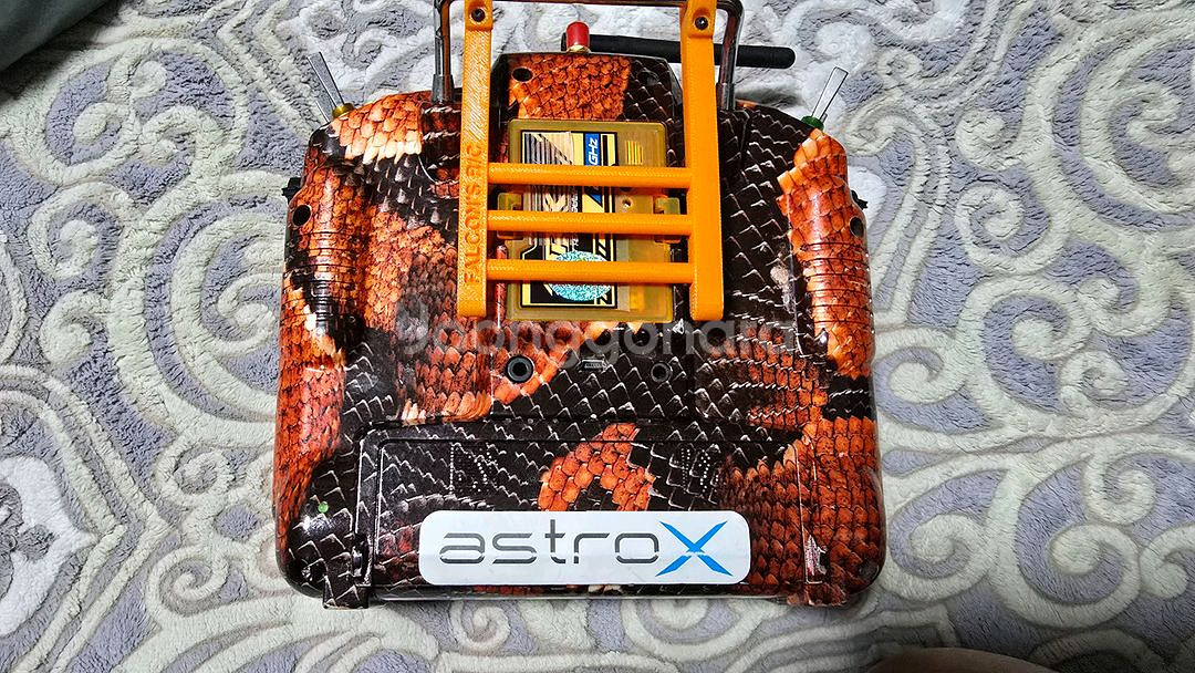 타라니스 조종기--1