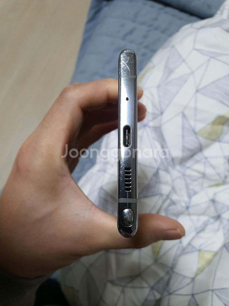 파손된 갤럭시노트10+ 256gb 팝니다--0