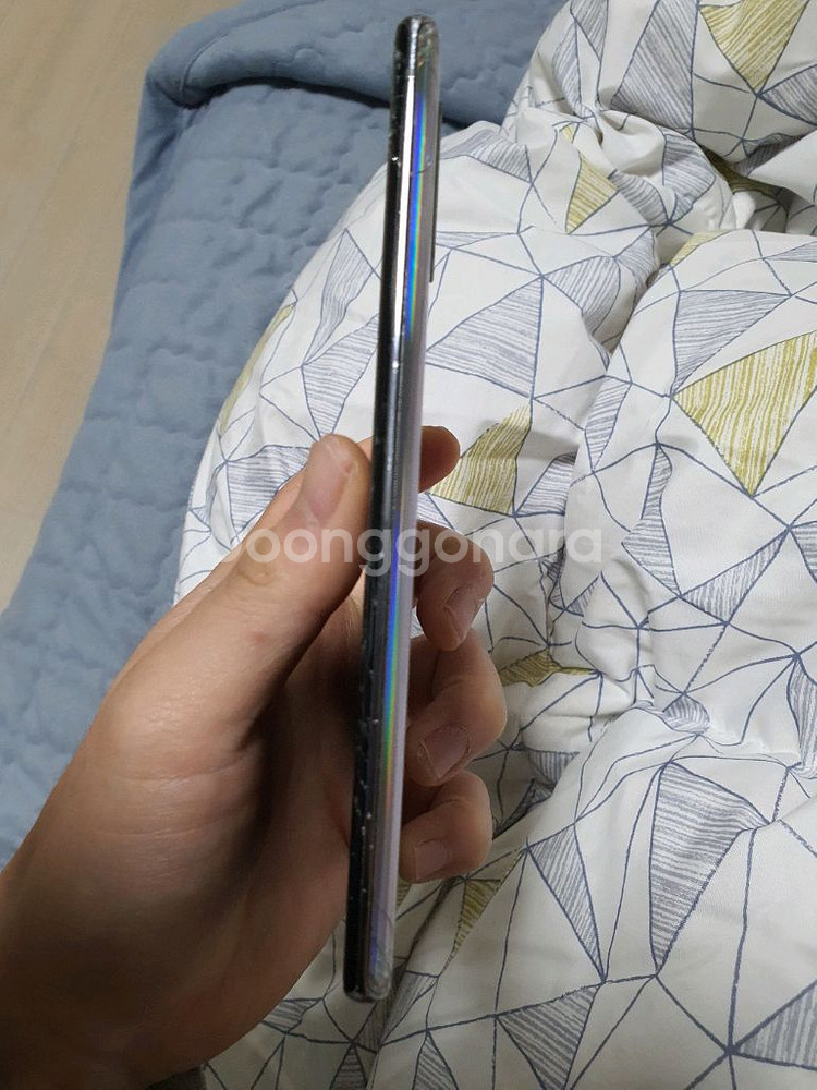 파손된 갤럭시노트10+ 256gb 팝니다--1