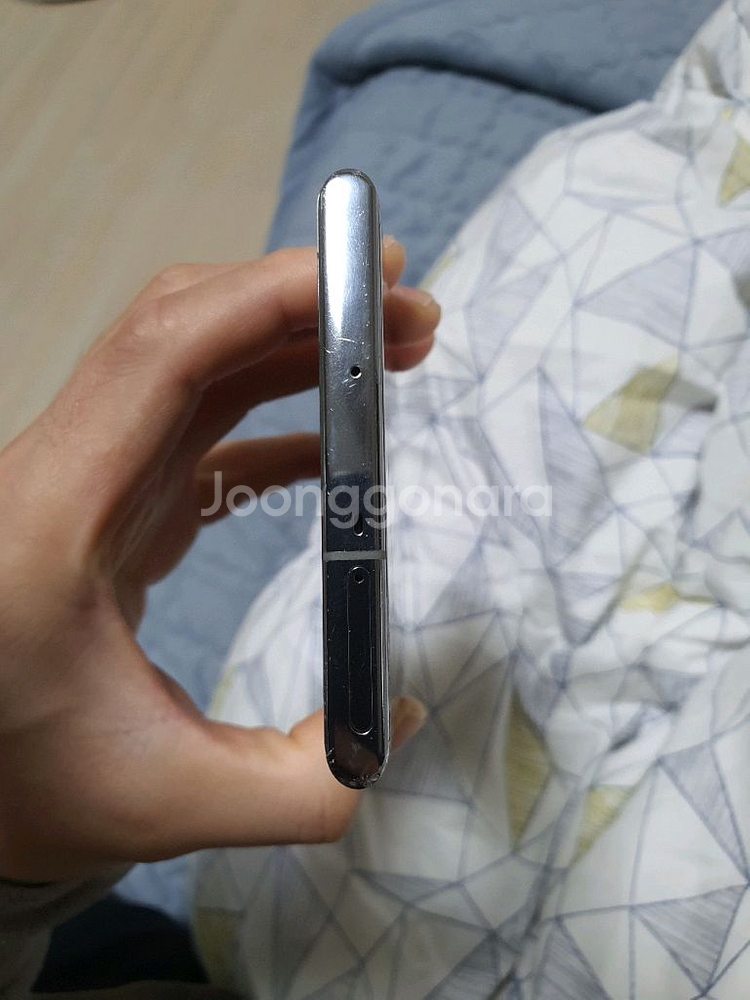 파손된 갤럭시노트10+ 256gb 팝니다--3