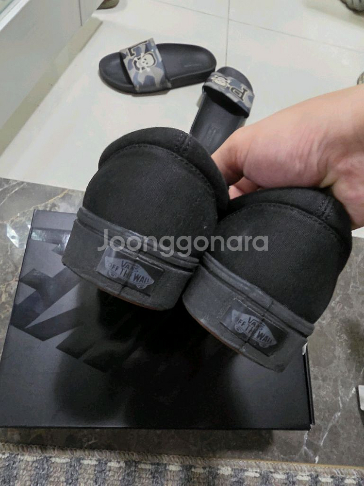 반스 올블랙 270 이태원매장 구매--0