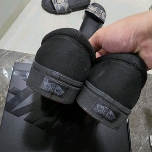 반스 올블랙 270 이태원매장 구매