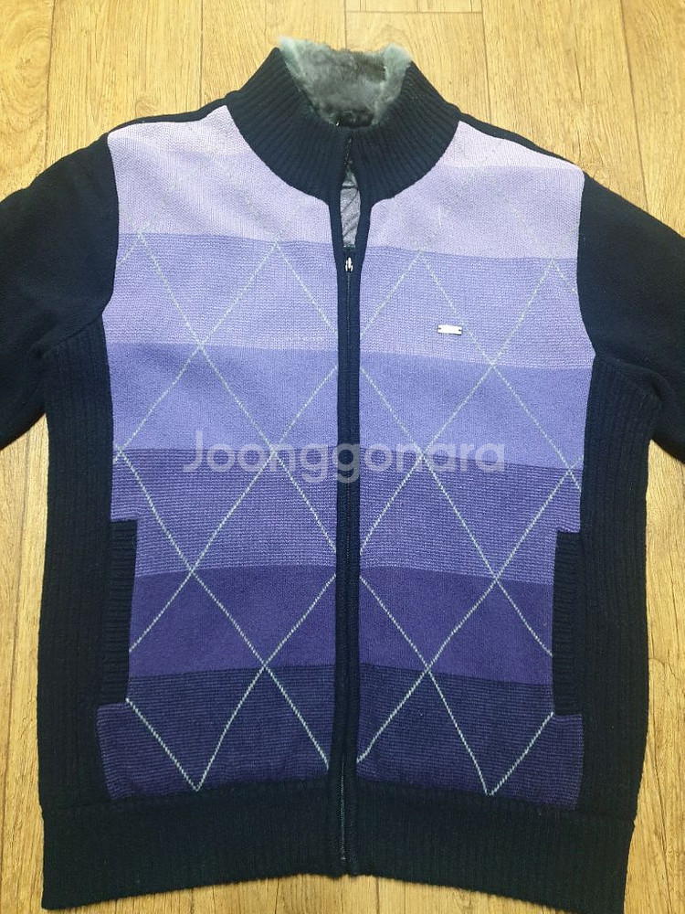 지센 니트 집업 100~105 사이즈입니다--0